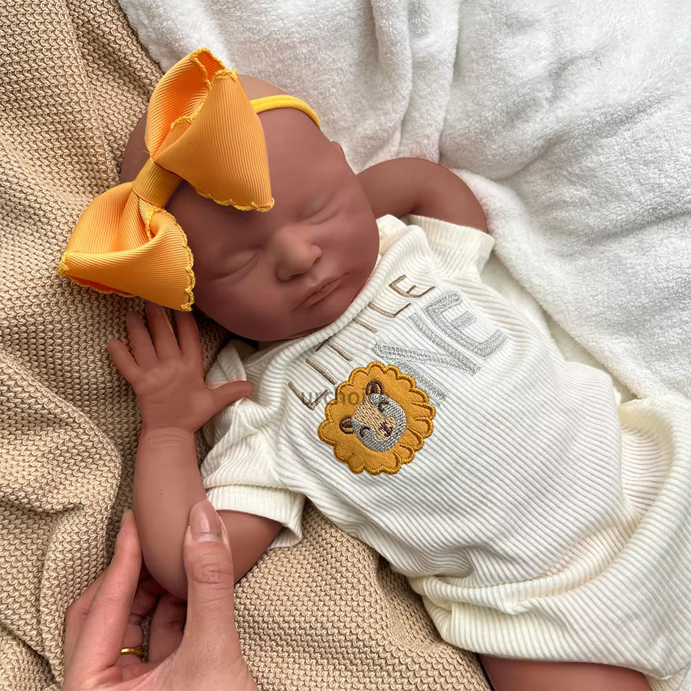 Newborn Silicone Baby Doll Full Body Weighted Hand Painted Reborn Doll Closed Eyes Lifelike Girl Collectibles DIY Reborne Artist